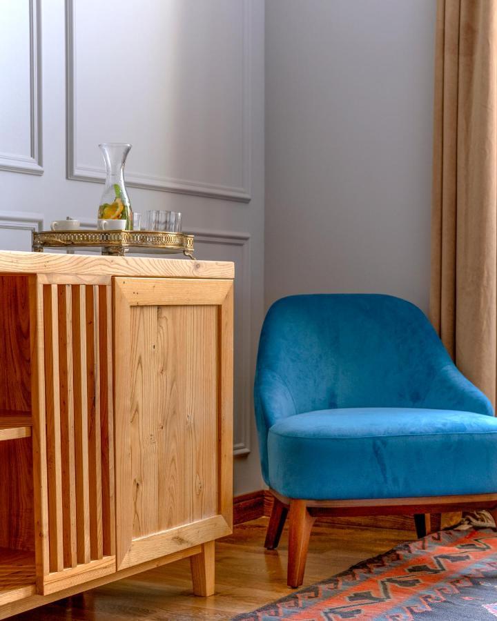 The Blue Fox Hotel Тбилиси Екстериор снимка