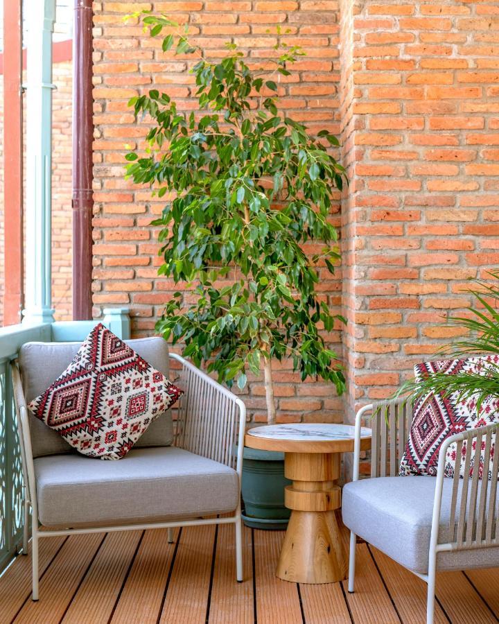 The Blue Fox Hotel Тбилиси Екстериор снимка
