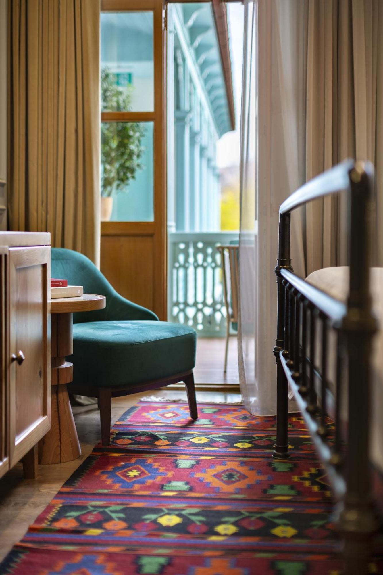 The Blue Fox Hotel Тбилиси Екстериор снимка