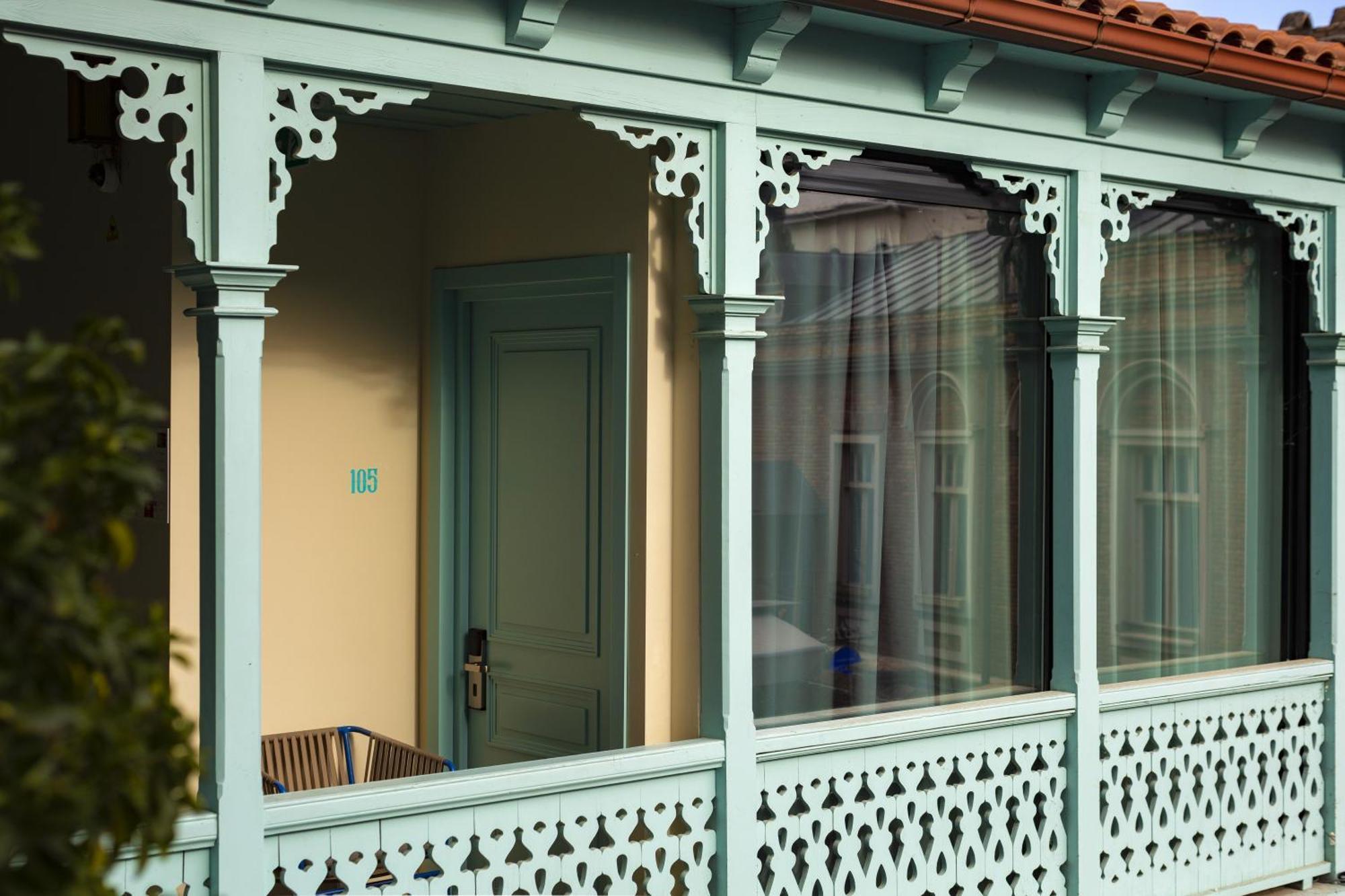 The Blue Fox Hotel Тбилиси Екстериор снимка