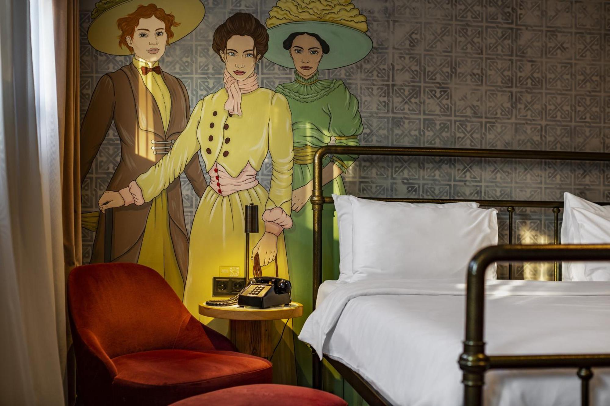 The Blue Fox Hotel Тбилиси Екстериор снимка